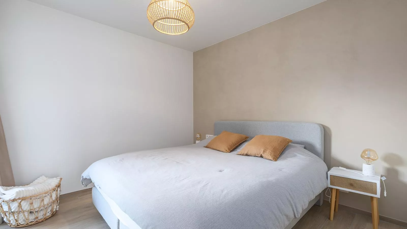 Castor - 0102 - Woonkamer