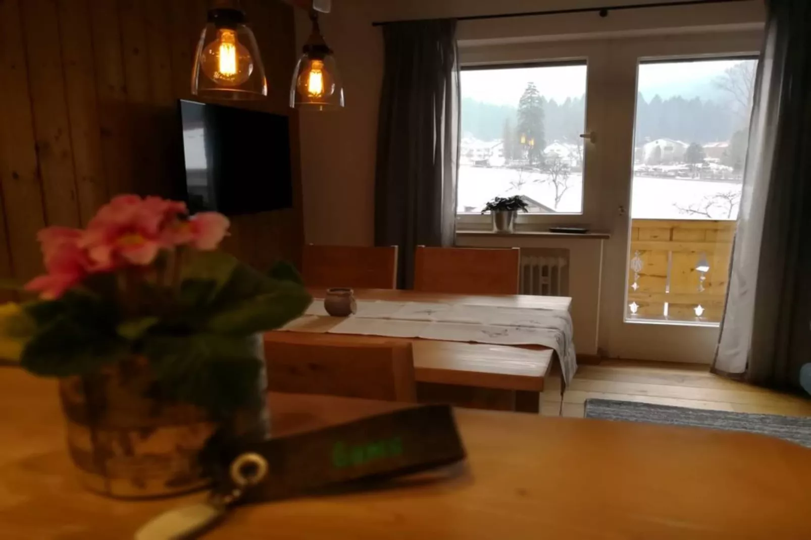 Ferienhaus Badersee - alle Einheiten zusammen - Eetkamer