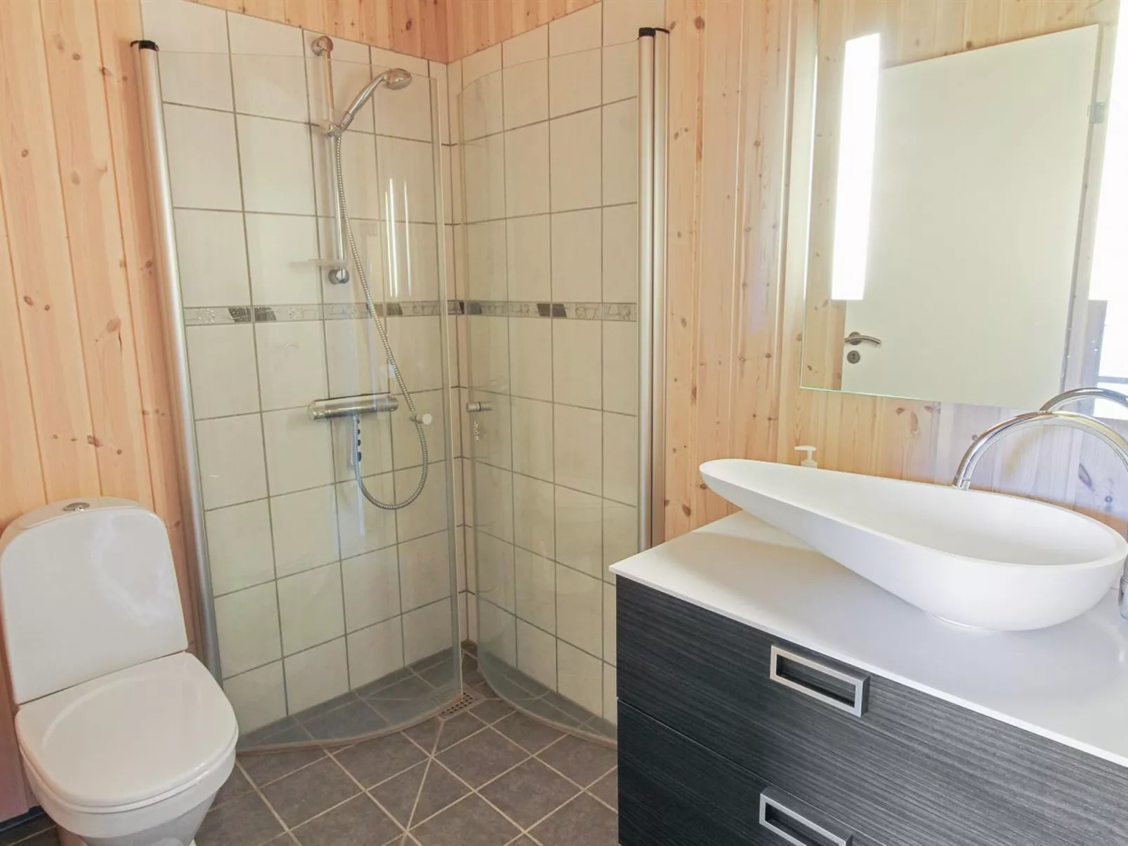 "Griselda" - 700m from the sea - Binnen