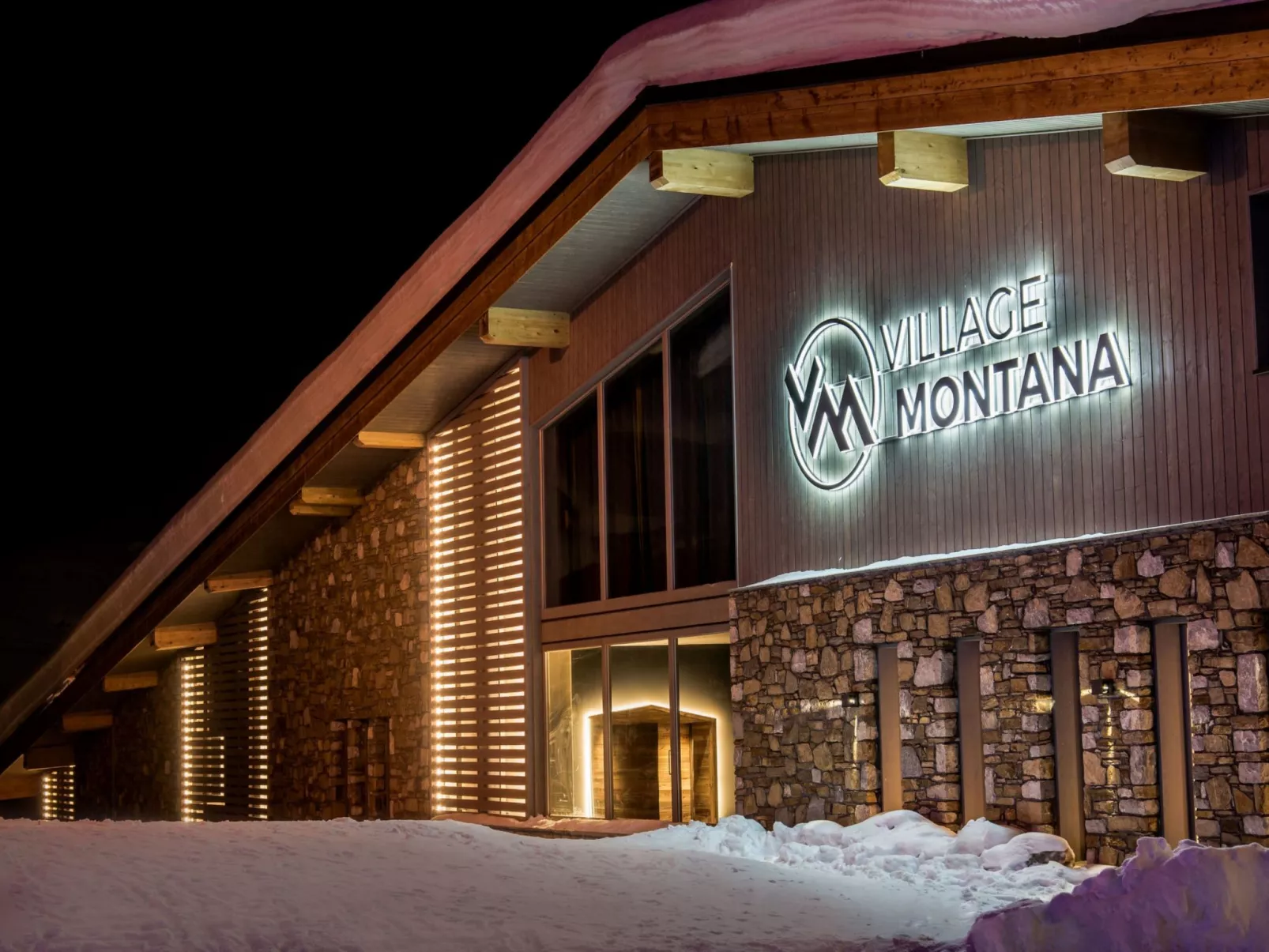 Village Montana - Binnen