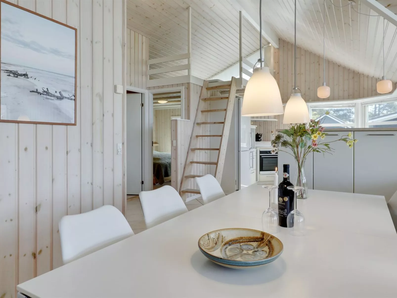 "Gyrid" - 150m from the sea-Binnen