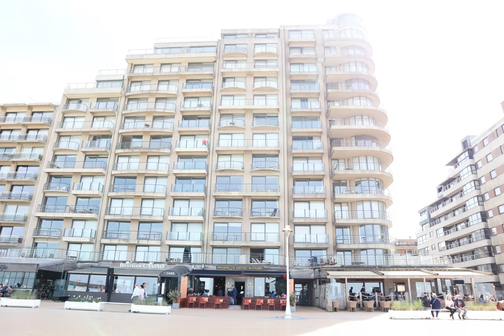 CASINO C-Buitenkant zomer