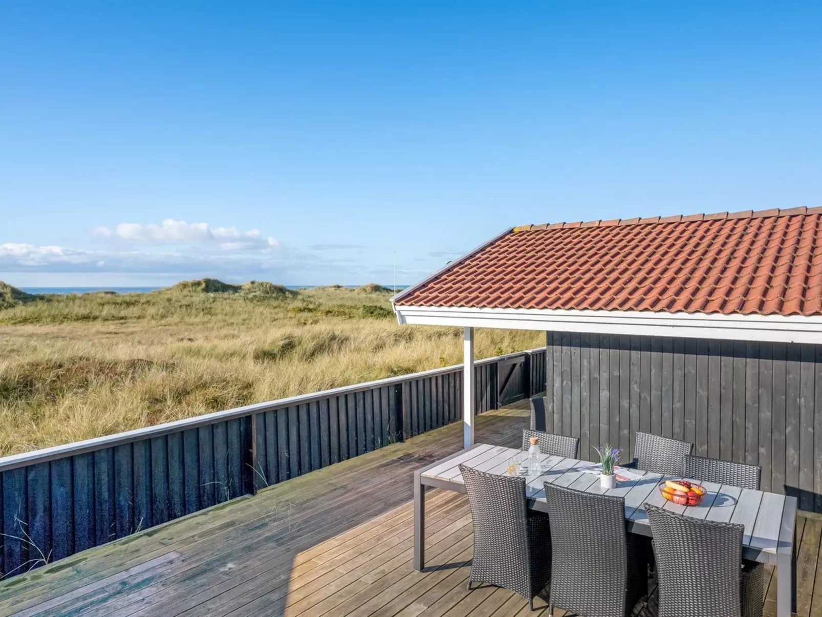 "Jaana" - 10m from the sea - Buiten