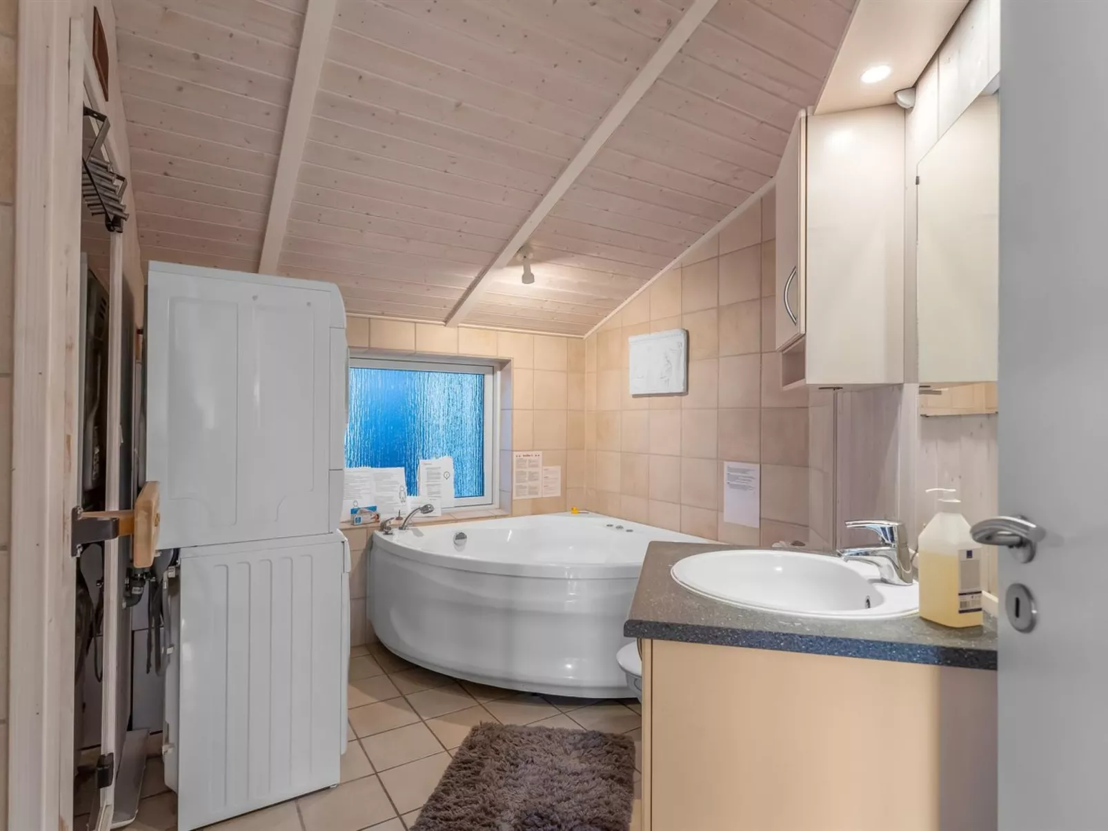 "Nashota" - 600m from the sea-Binnen