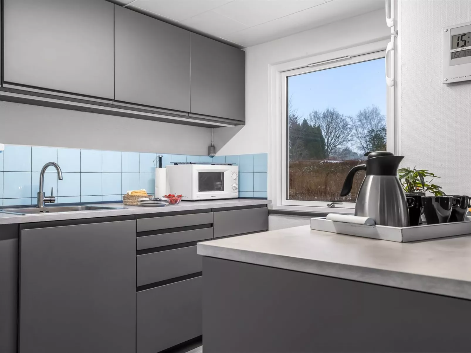 "Allyson" -  from the sea-Binnen