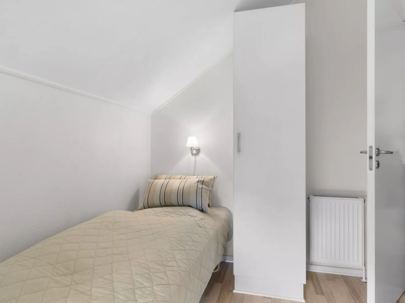 "Alitta" - 240m from the sea-Binnen