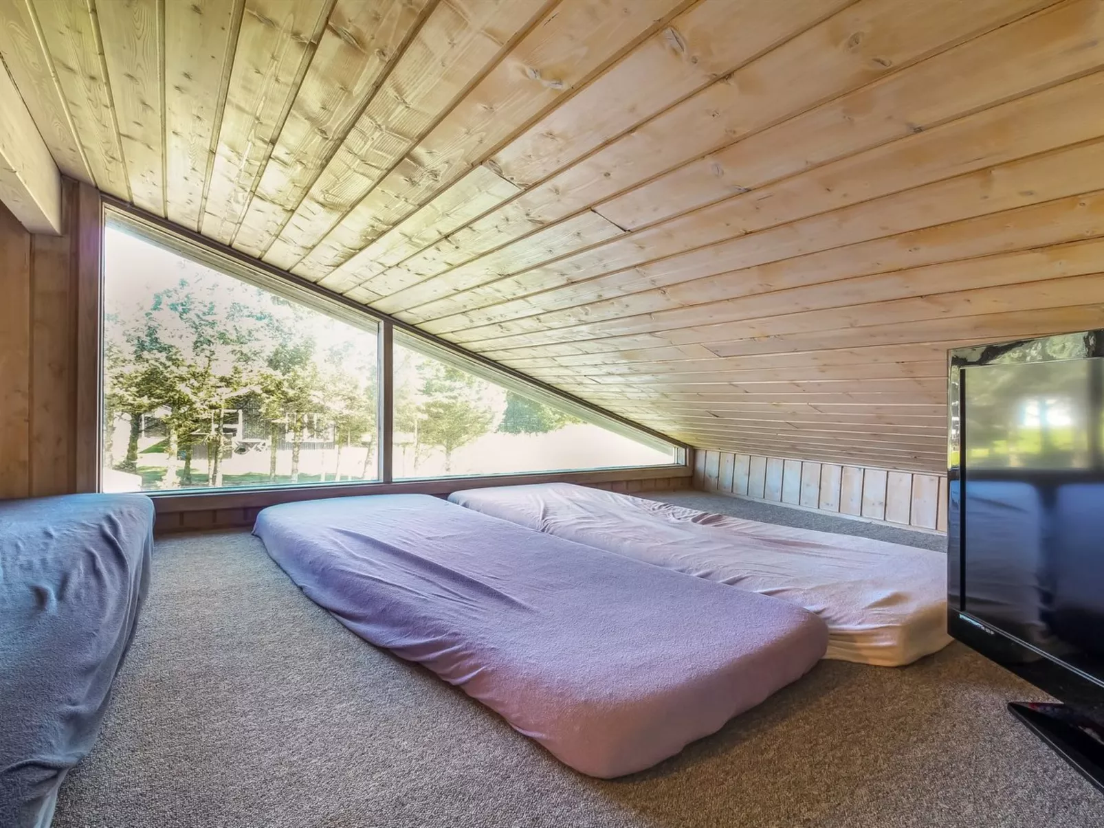 "Peder" - 700m from the sea-Binnen