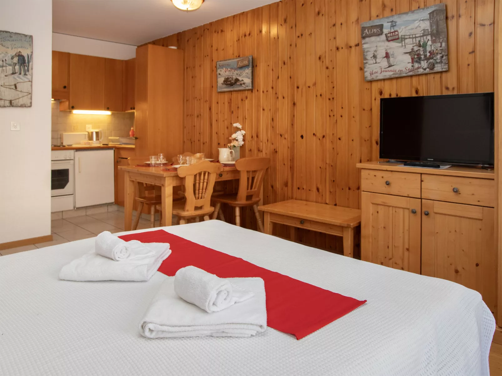 Eaux-Vives 205-Binnen