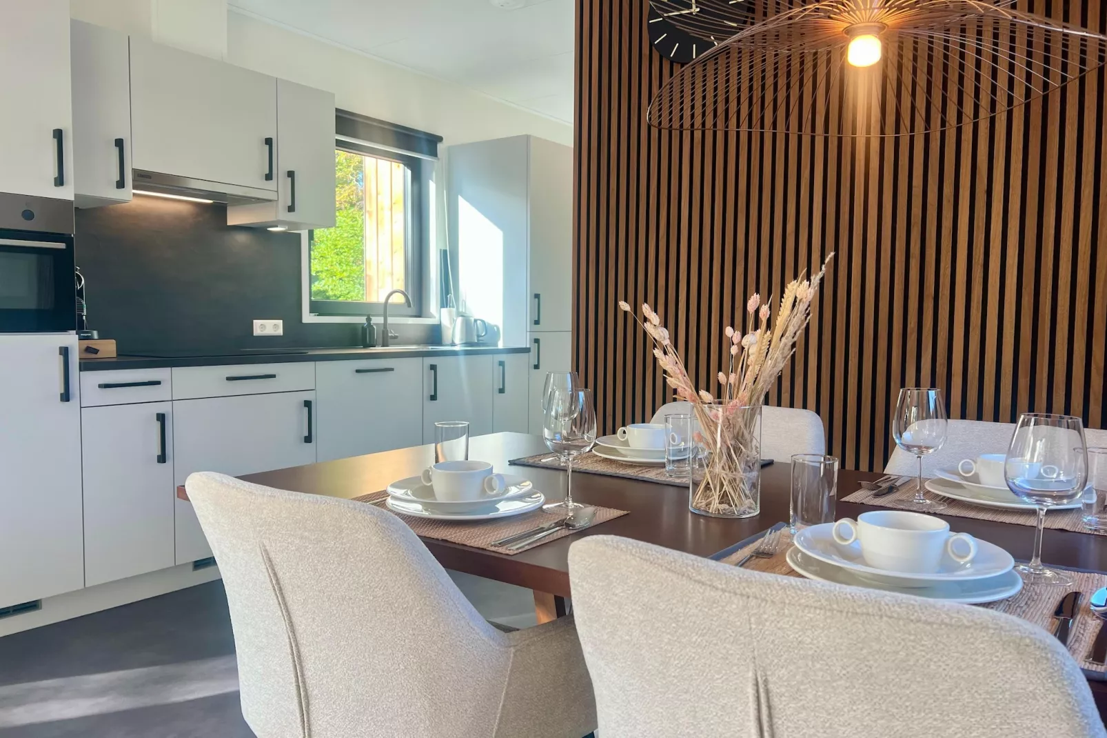 Campanula 102-Eetkamer