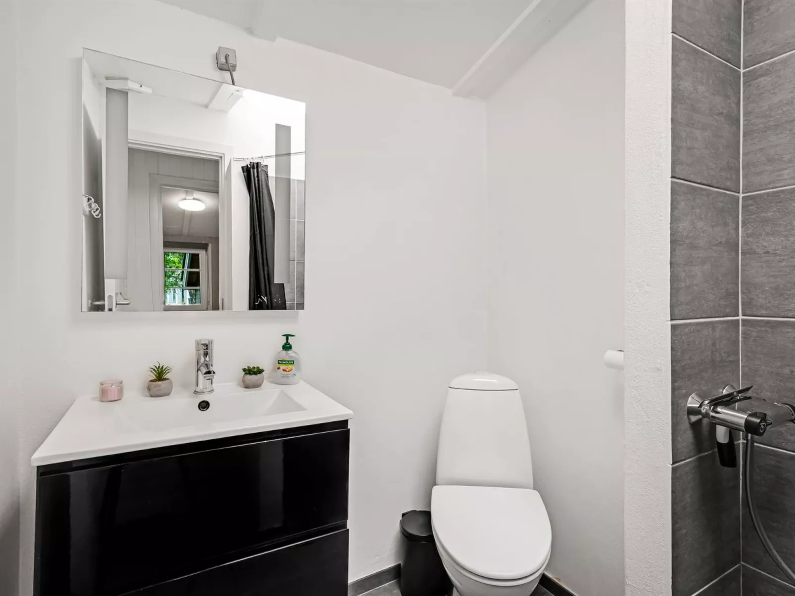 "Mena" - 10km from the sea-Binnen