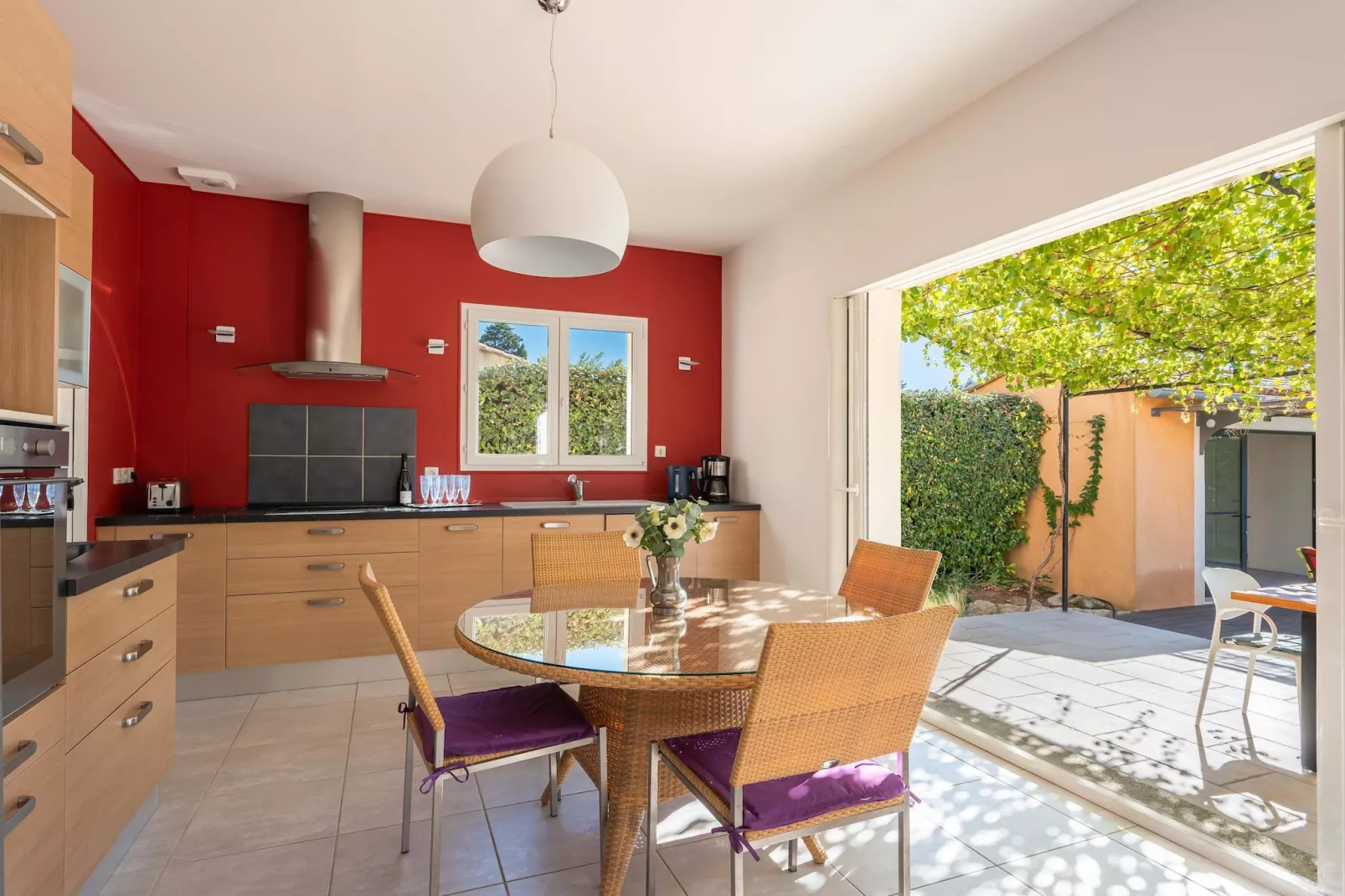 Mas Hortense-Eetkamer