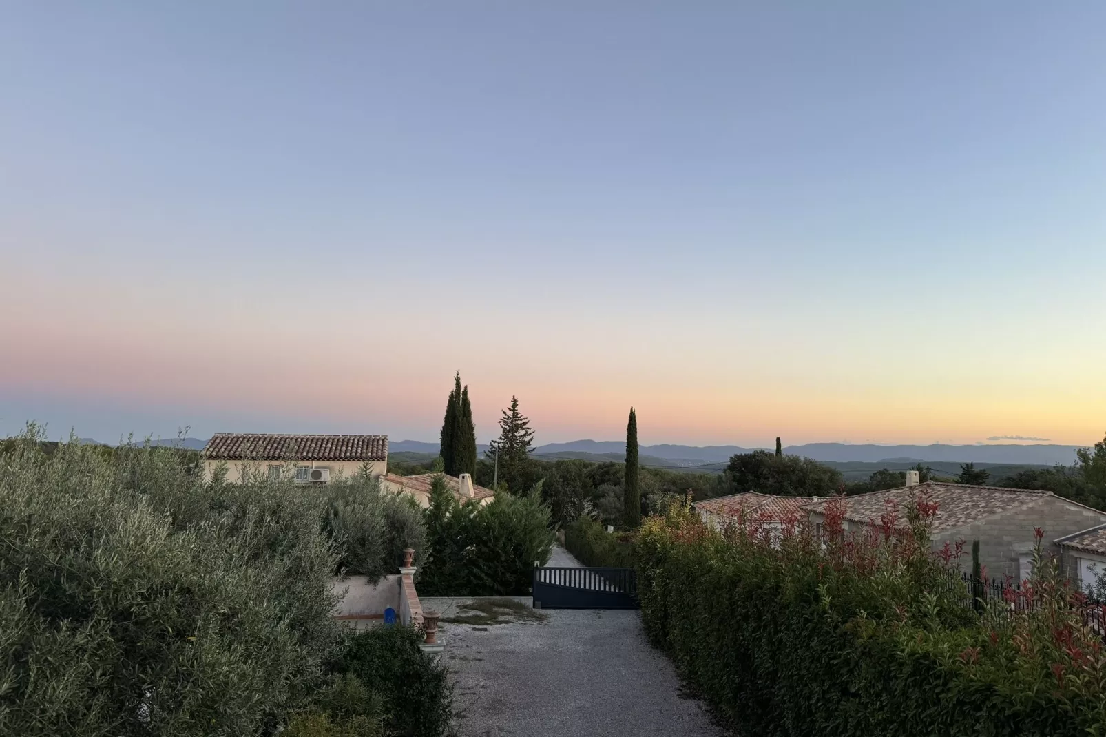 Villa Font du Roux-Uitzicht zomer