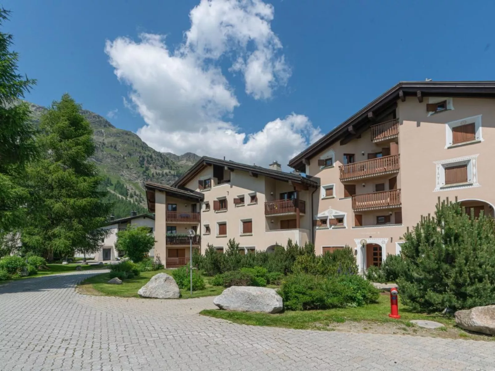 Chesa Polaschin B6 - Image-tags.info