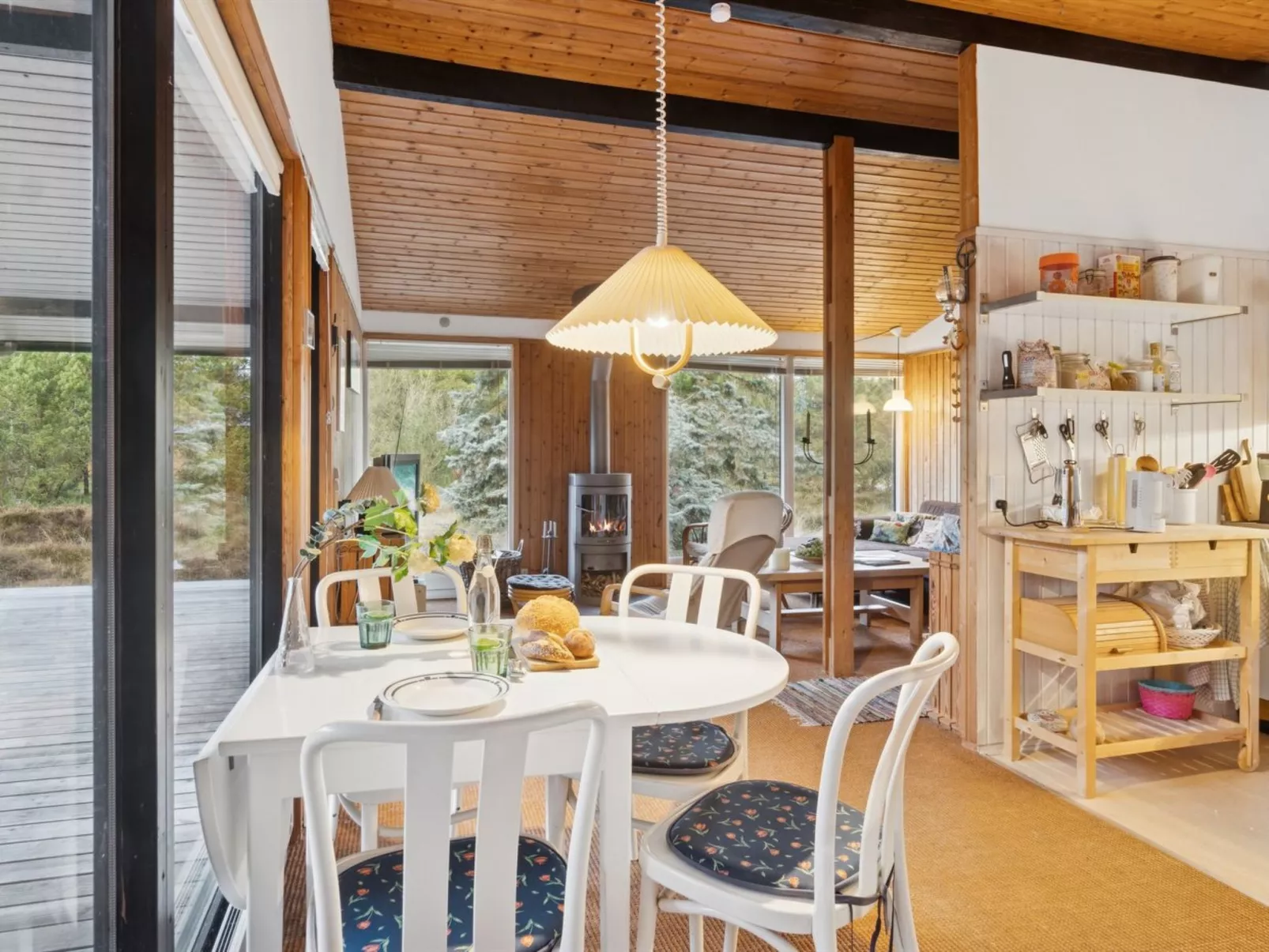 "Sarita" - 200m from the sea - Binnen