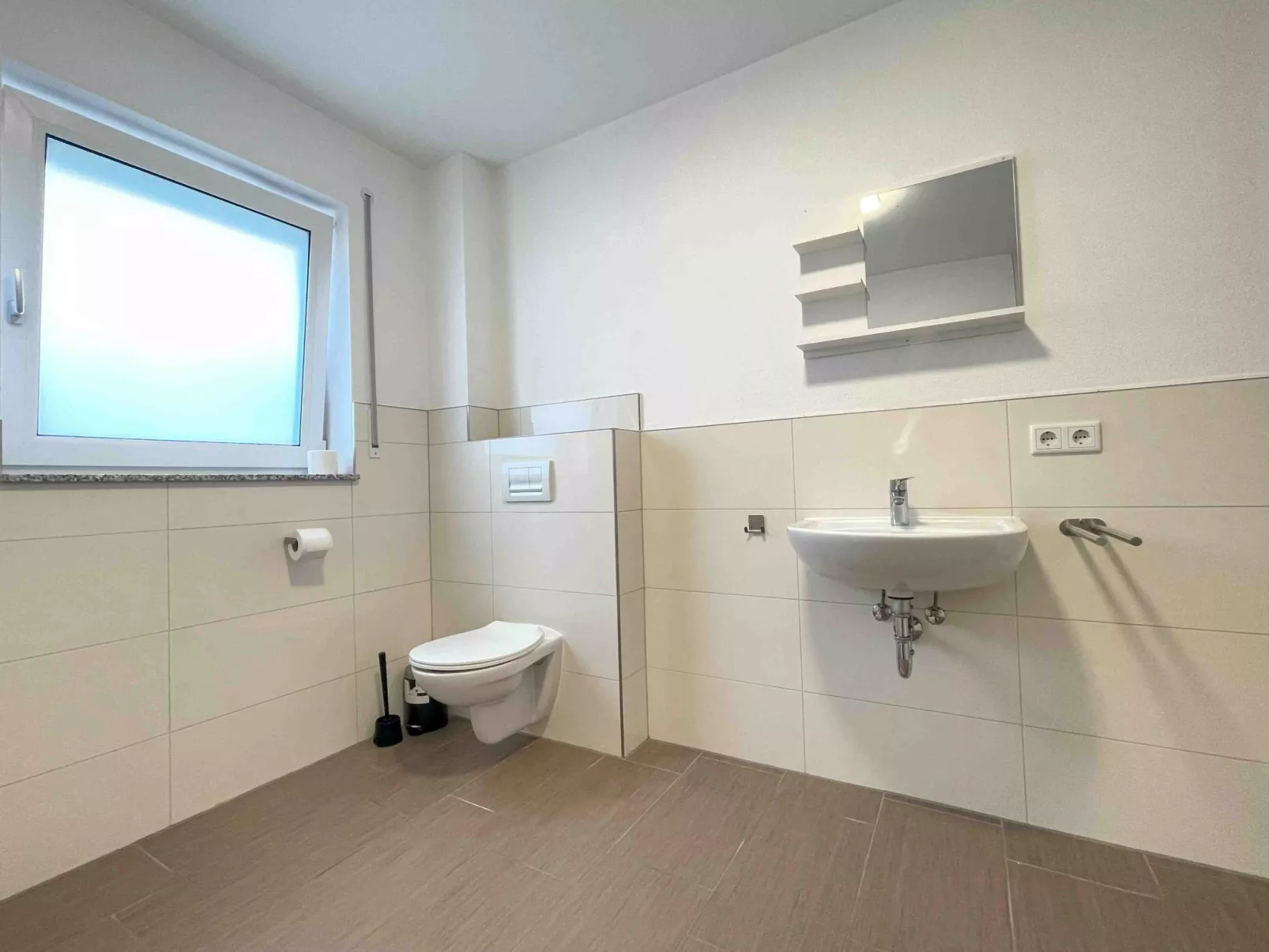 MAX115 - Image-tags.info