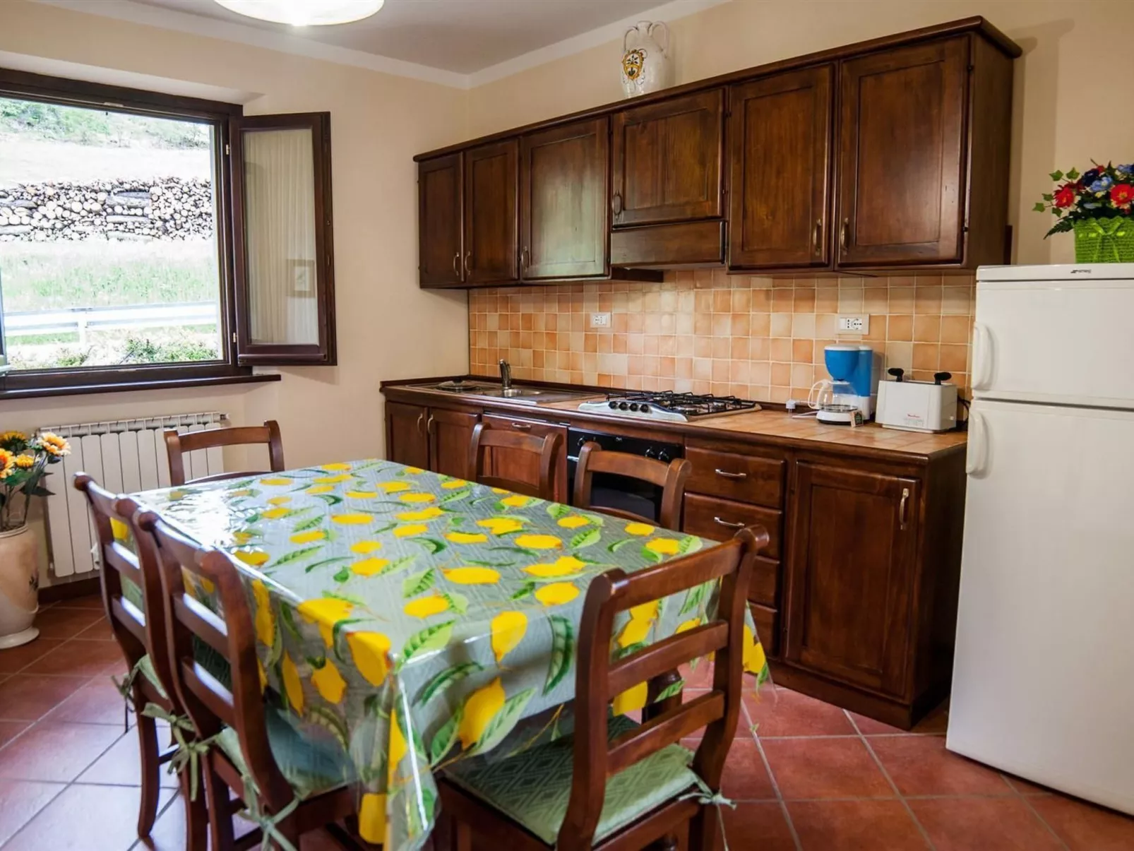 Großes Ferienhaus Villa Caterina in Lonnano - Image-tags.info