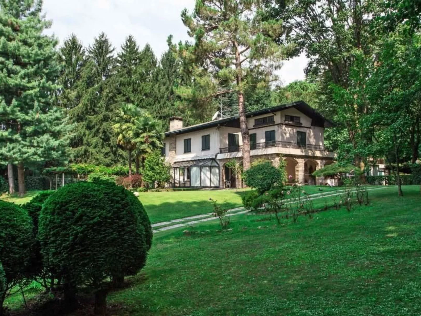 In Sirtori mit Privatem Pool - Image-tags.info