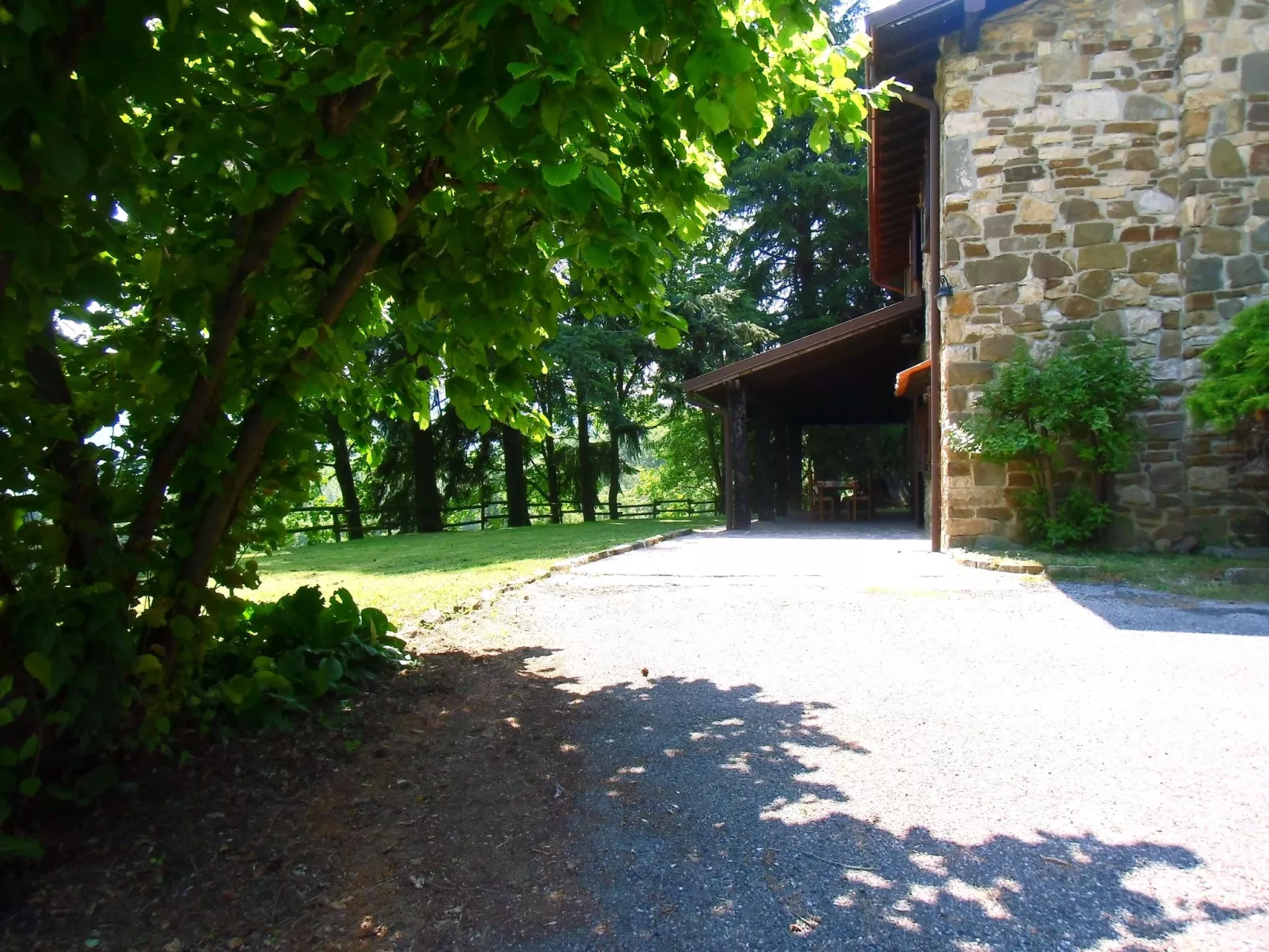 TaiObe - Fröhliches Partyhaus - Image-tags.info