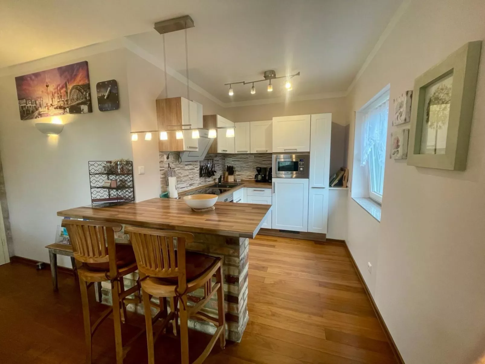 In Wischuer mit Terrasse, Grill und Garten - Image-tags.info