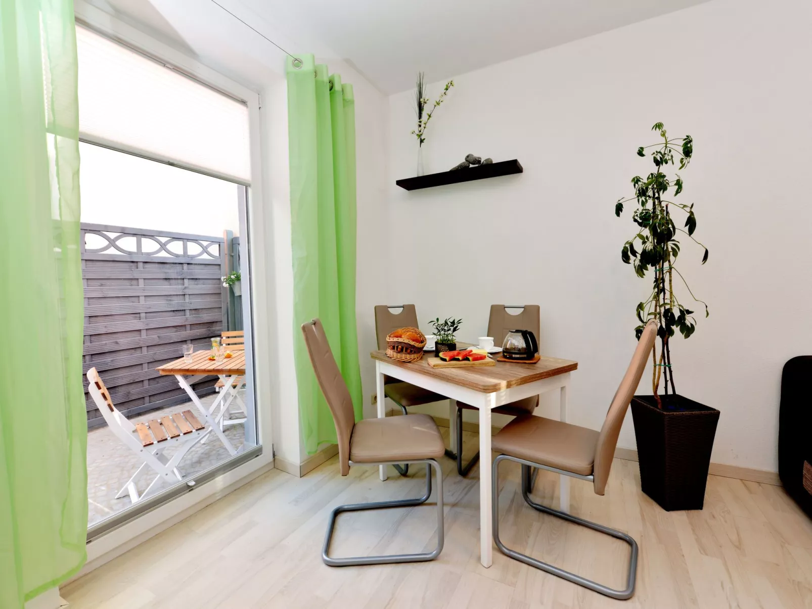 Moderne Wohnungen in historischem Ambiente unweit zur Altstadt und zum Hafen - Image-tags.info