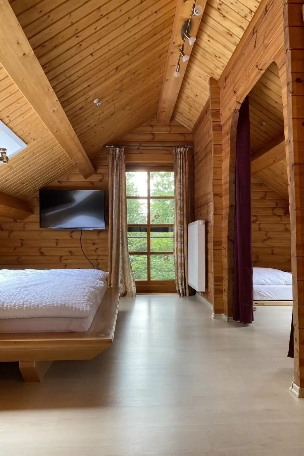 WaldhausEichhörnchen-Image-tags.info