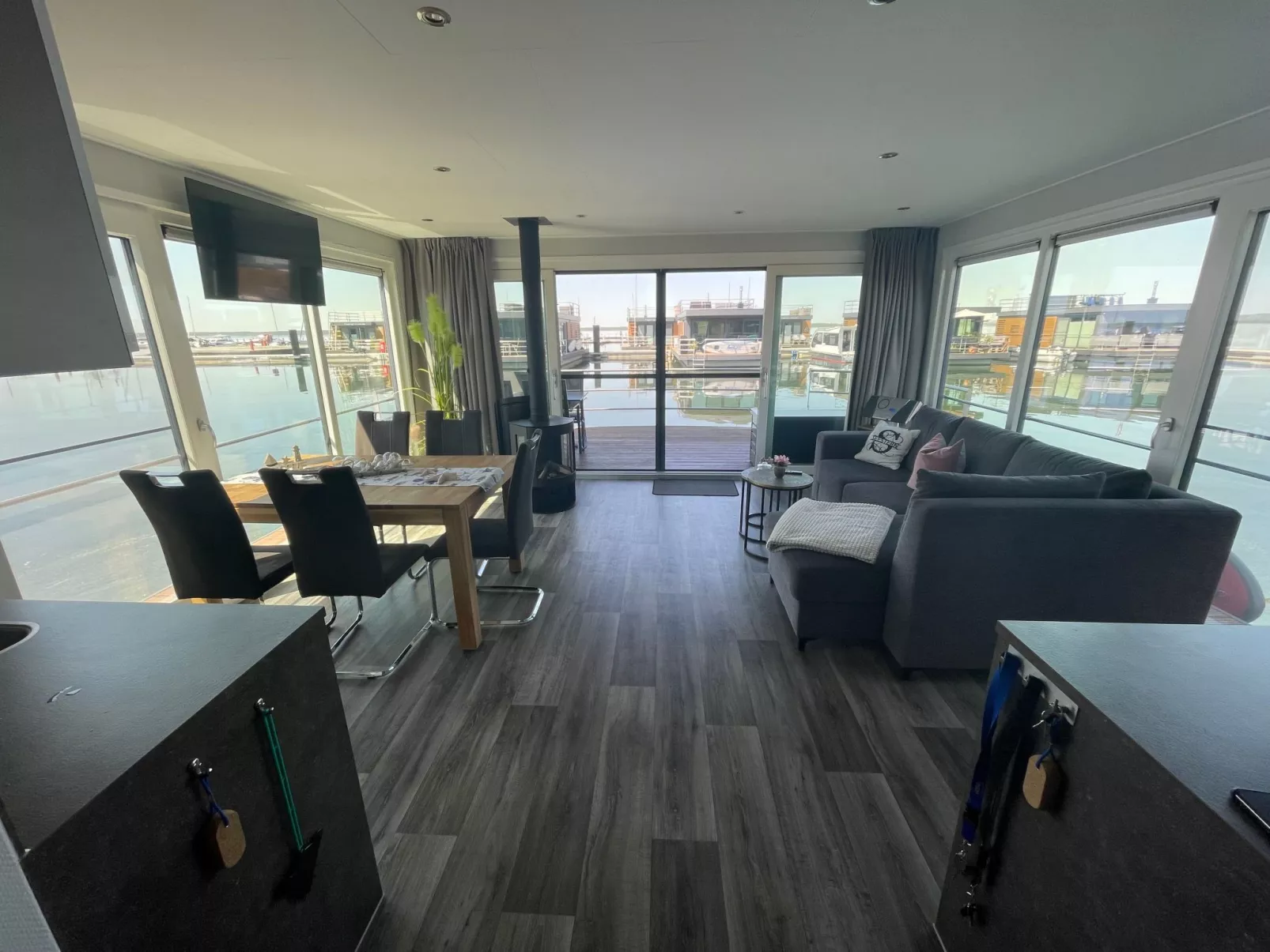 Hausboot Seestern am Bärwaldersee - Image-tags.info