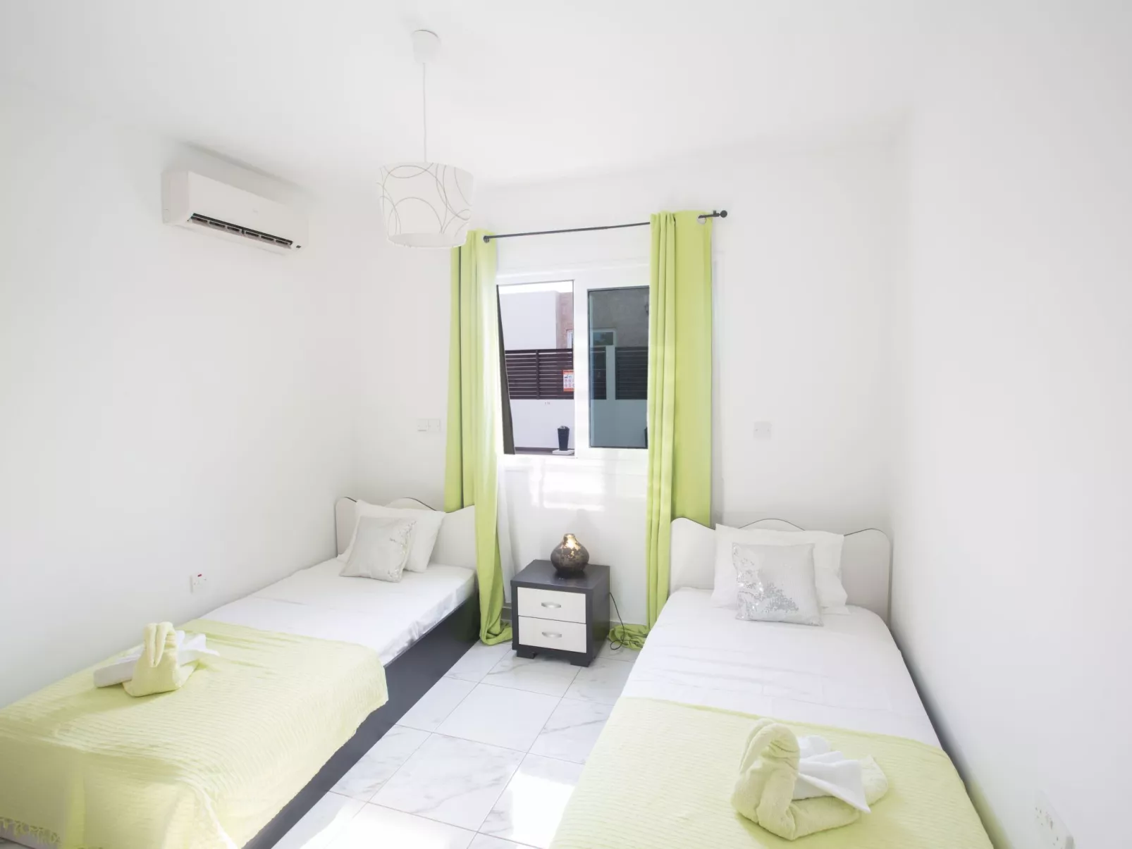 3-Schlafzimmer-Villa in Protaras Zentrum mit Pool - Image-tags.info