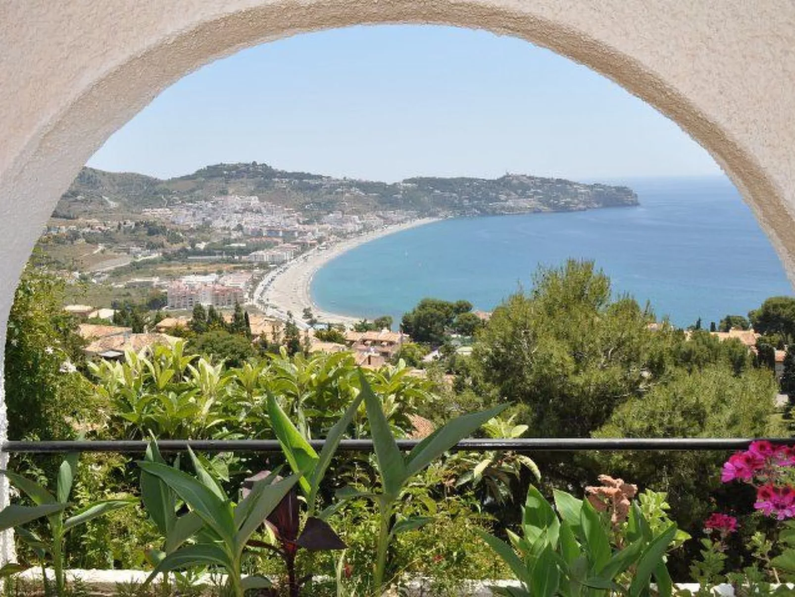 Für 4 Personen  + 2 Kinder ca. 100 m&sup2; in Almuñécar, Andalusien (Provinz Gr - Image-tags.info