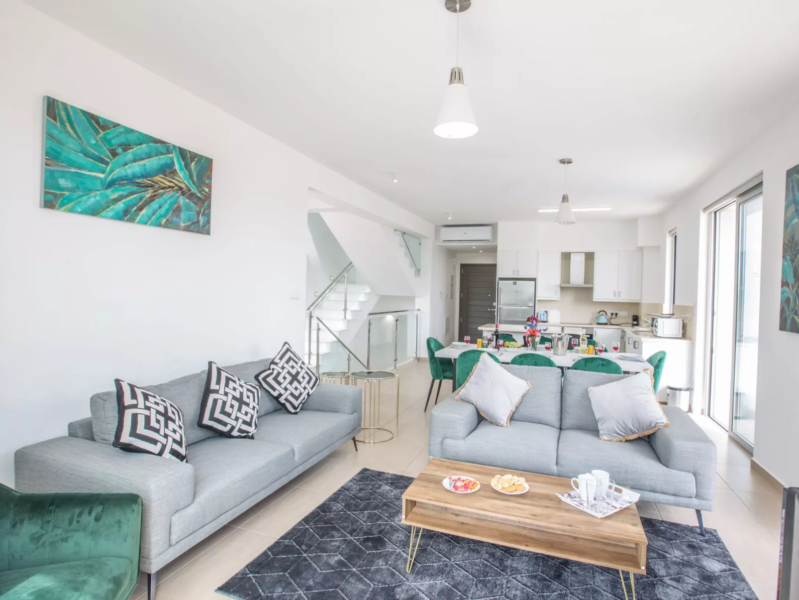 Schöne, topmoderne Ferienvilla auf Zypern - Image-tags.info