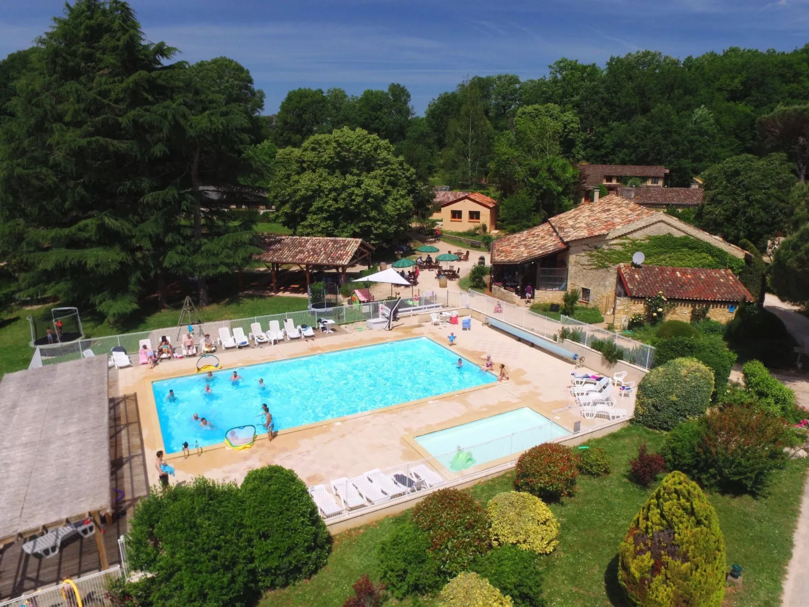 Feriendorf im Périgord - Villa 4-6 pers. - Buiten
