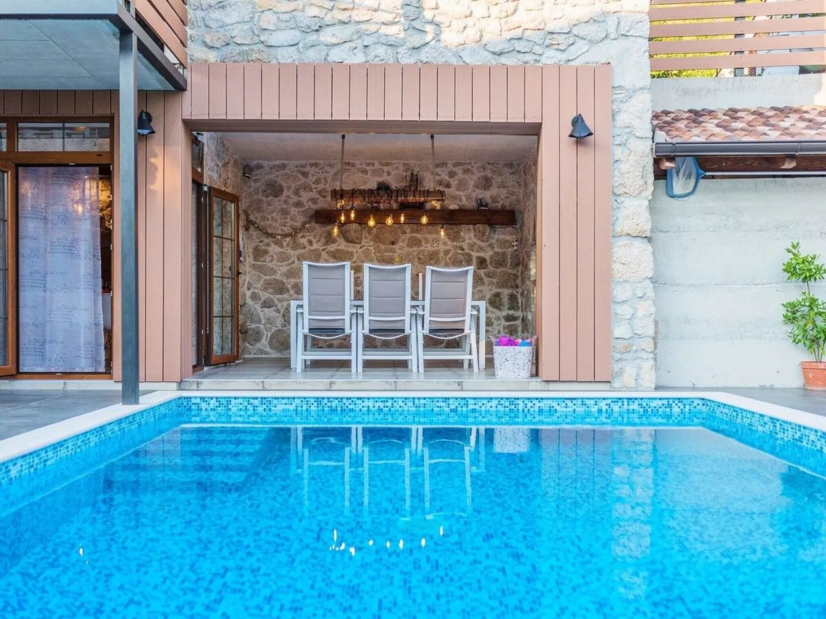 Luxuriöse Steinvilla "Mariva Tribalj" mit Pool - Image-tags.info