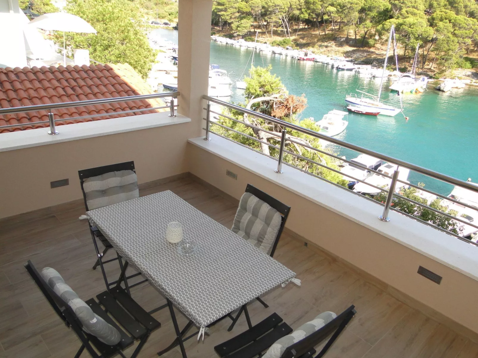 Aurea 5 Modernes Apartment direkt am Meer - Image-tags.info