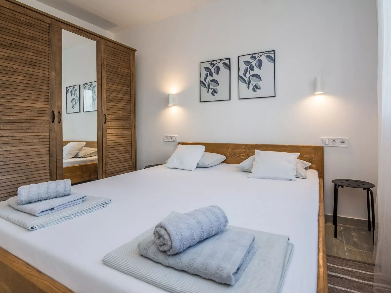 Apartment Pejakovic 2 - Image-tags.info