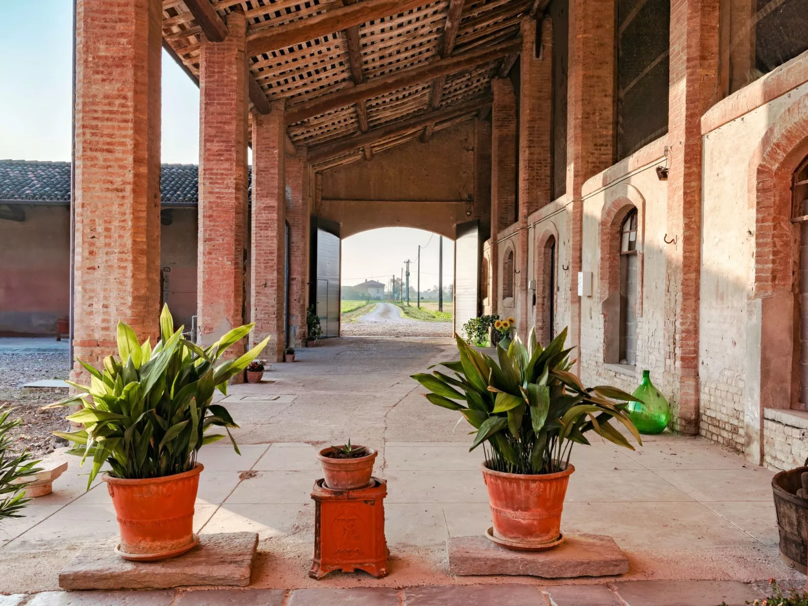 Zweizimmerwohnung mit Doppelbett und zwei Schlafsofas - Image-tags.info