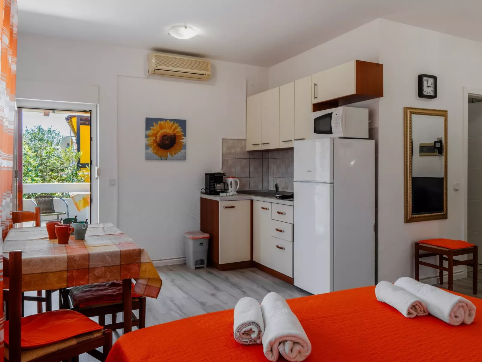 Apartment TT 1 - Image-tags.info