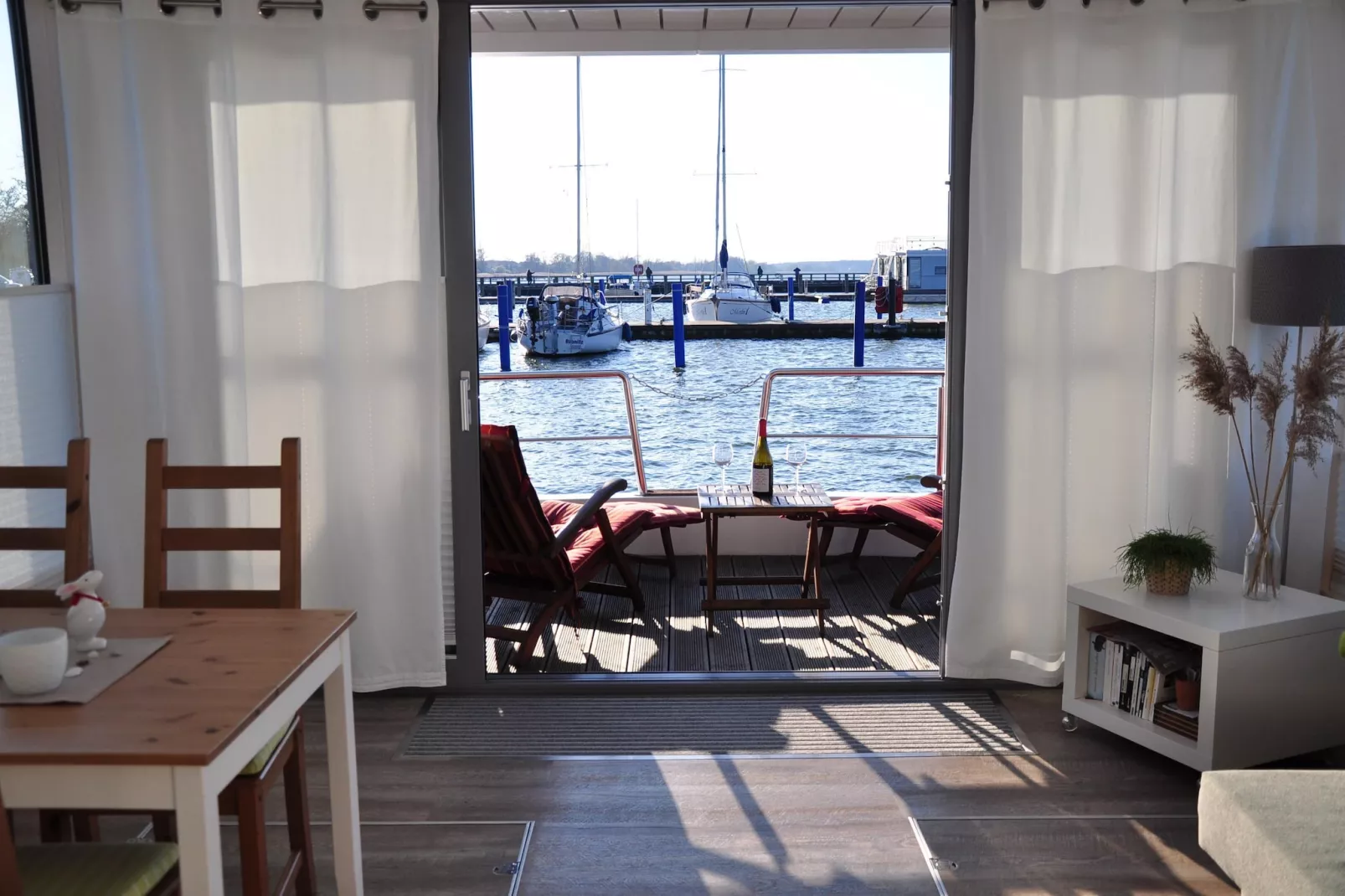 Floating House Paula - Woonkamer