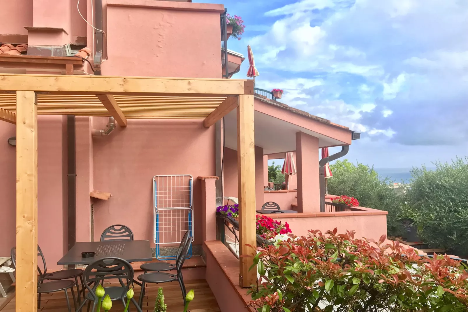 RESIDENCE VILLA GIADA IMPERIA - TWO-ROOM APARTMENT 4 PAX Orchidea B4