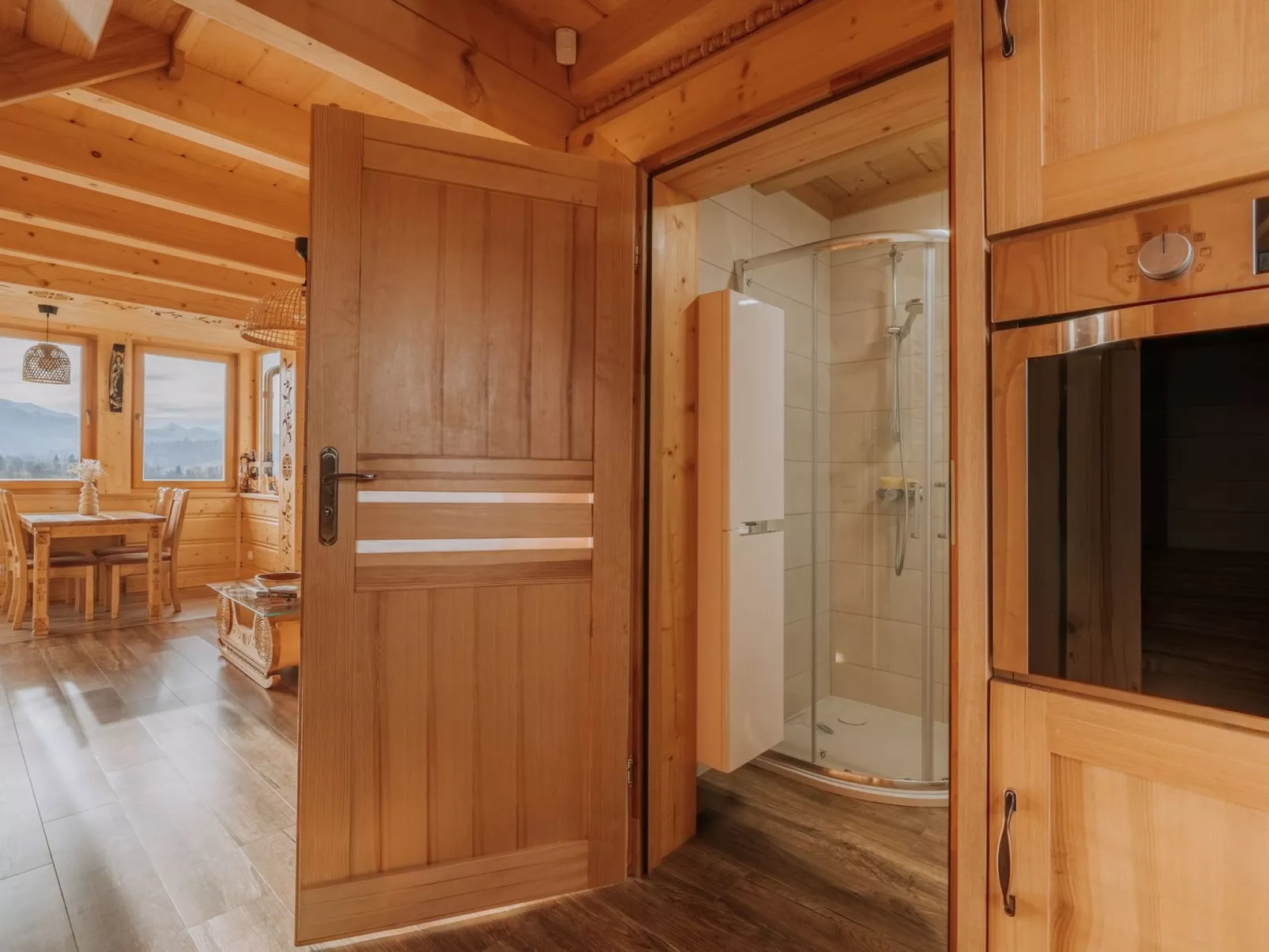 Góralskie Zacisze - Binnen