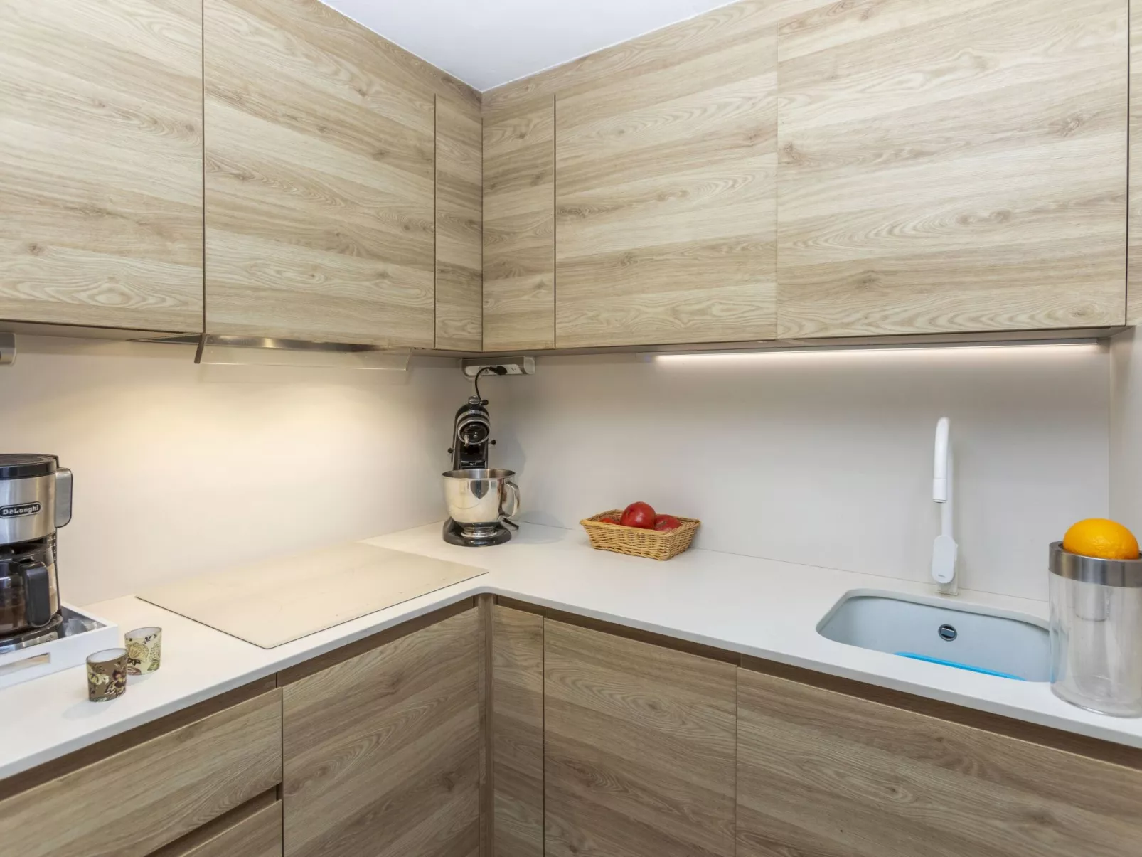 Los Pelicanos V - Binnen