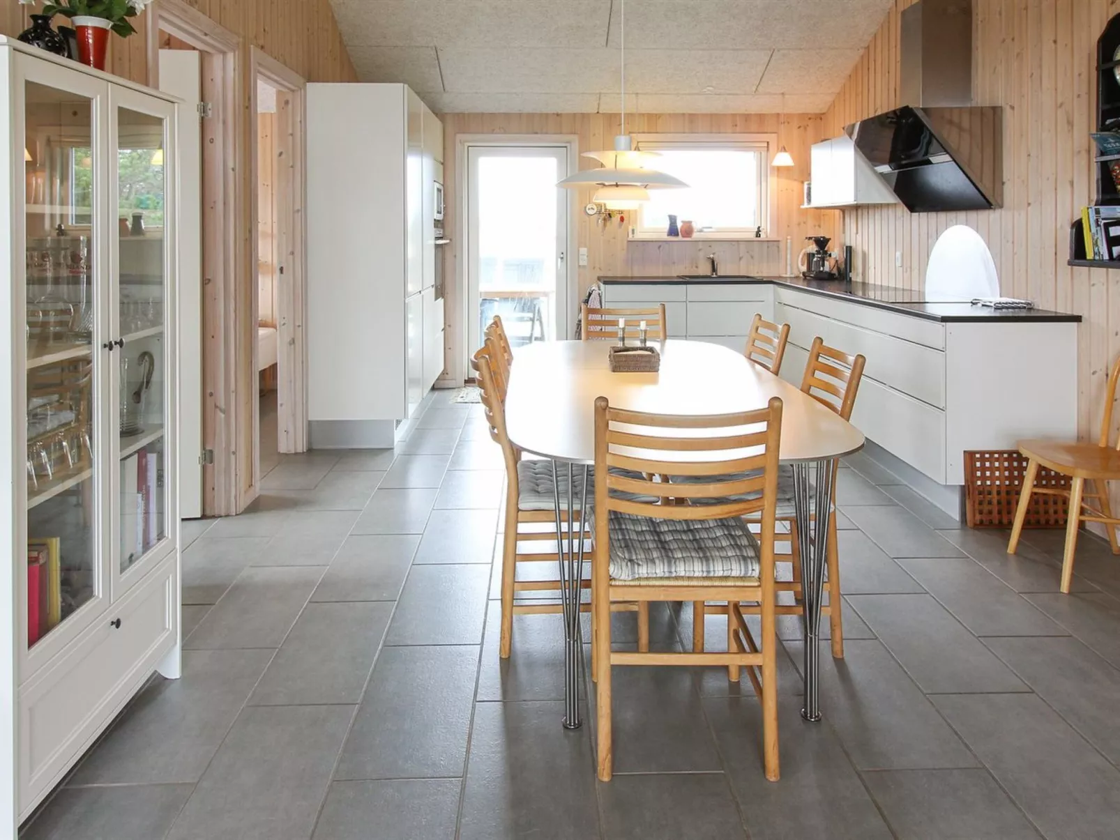 "Griselda" - 700m from the sea - Binnen