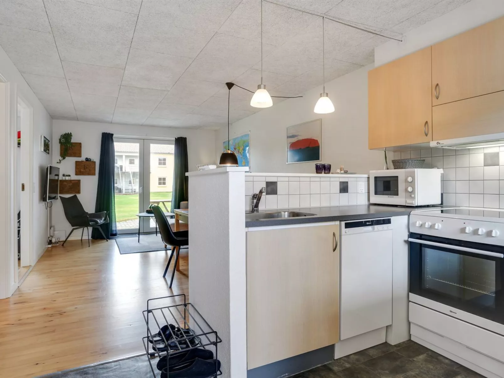 "Amaryllis" - 100m from the sea-Binnen