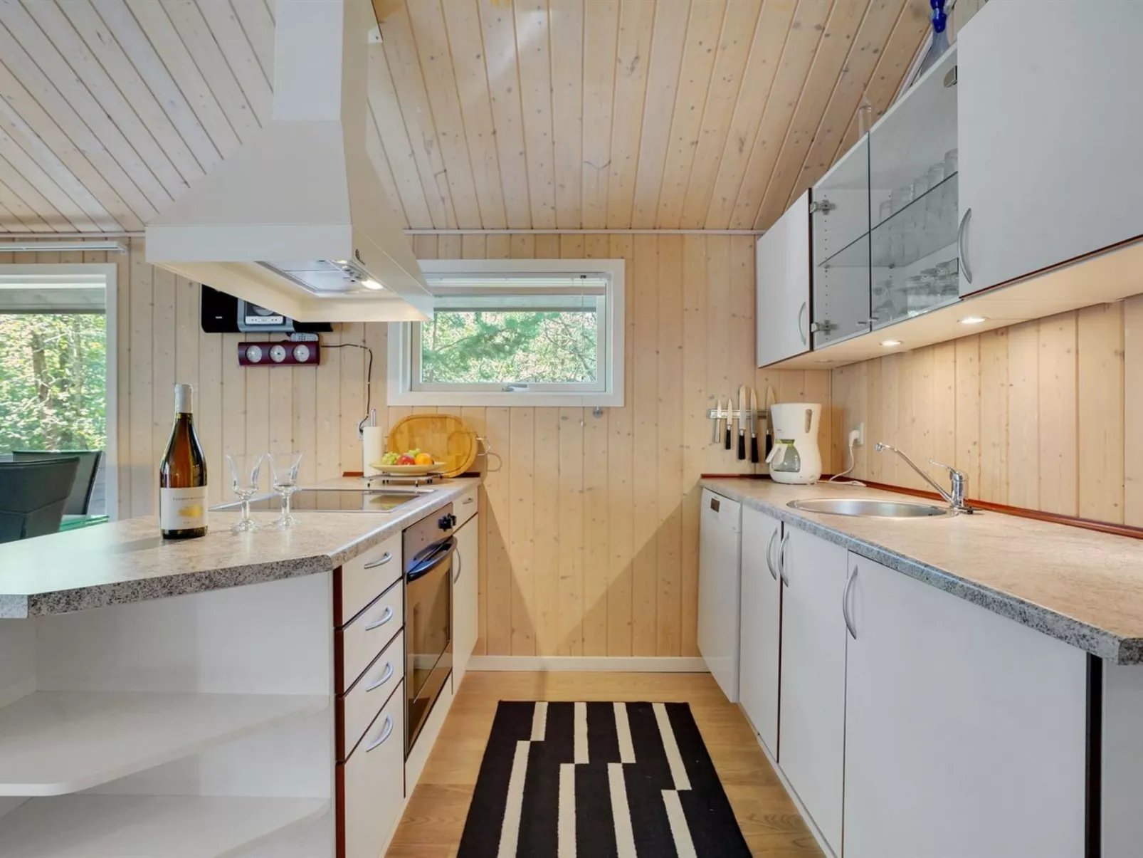 "Jussi" - 3.5km from the sea-Binnen