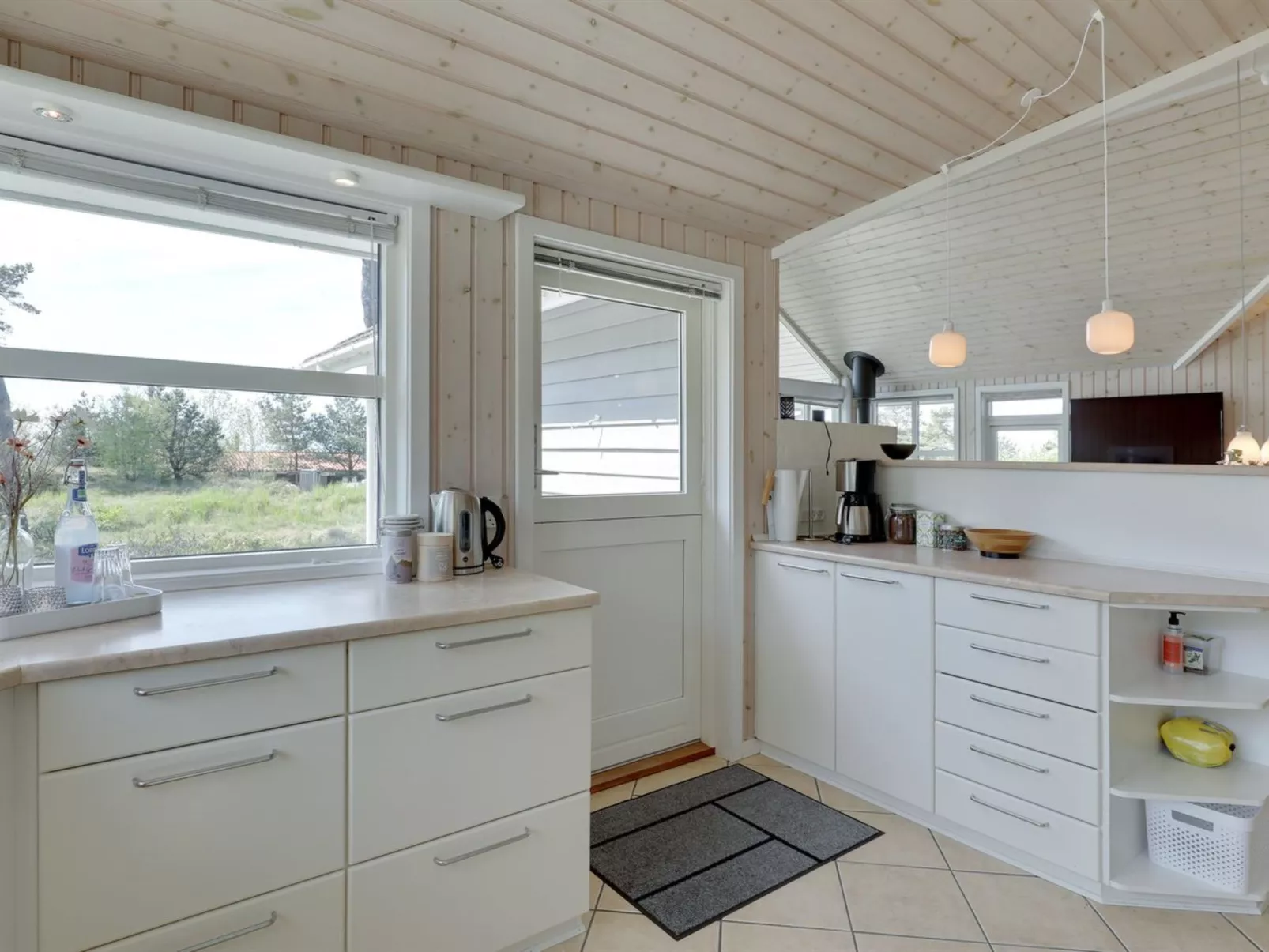 "Gyrid" - 150m from the sea-Binnen