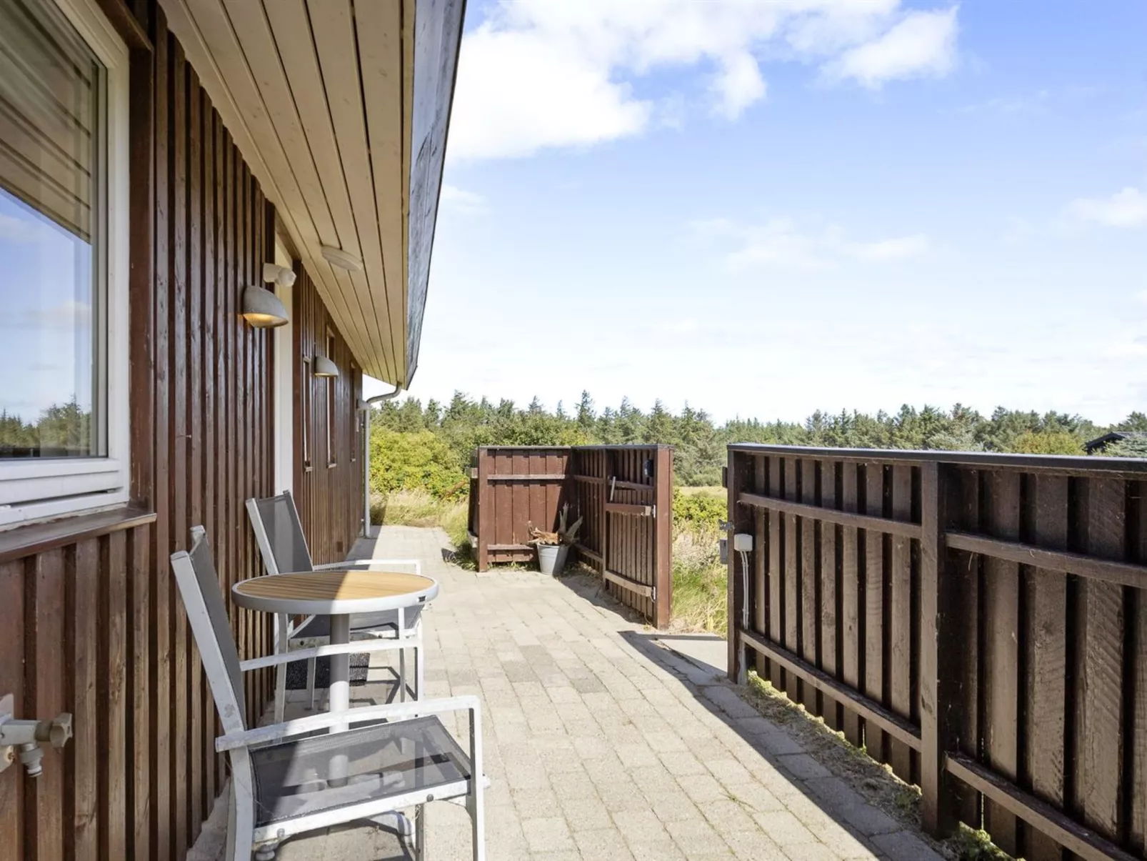 "Joris" - 1.5km from the sea-Buiten