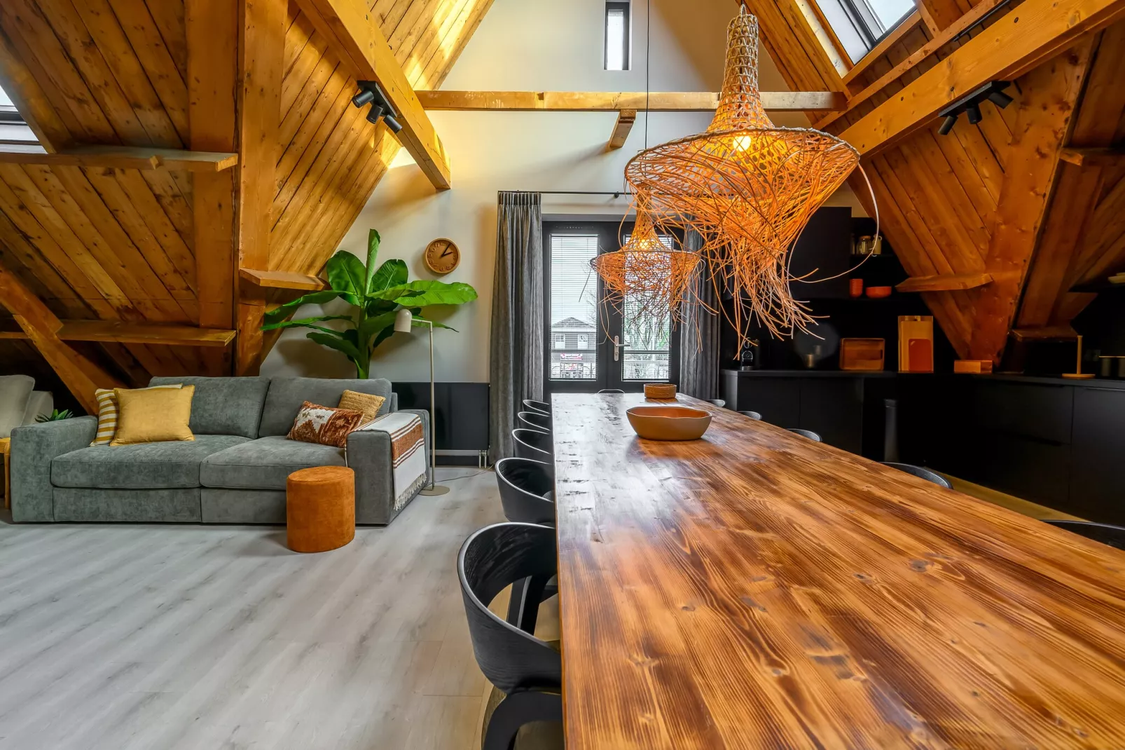 Loft Loopuyt-Eetkamer