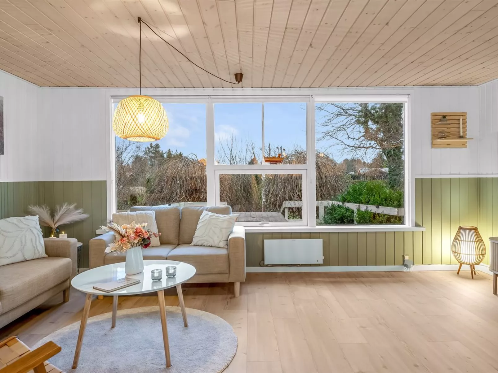 "Felicia" -  from the sea - Binnen