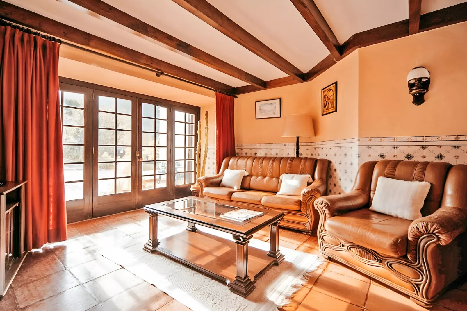 Oliveira's Houses By Gthouse-Woonkamer