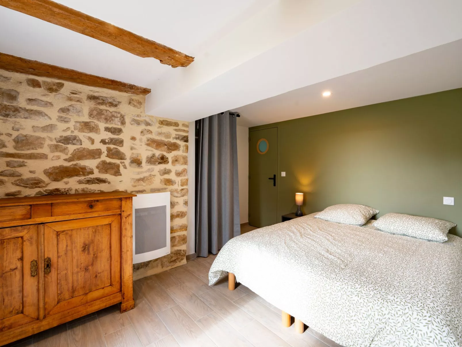 Domaine "Les Haut" mit eigenem Garten-Binnen