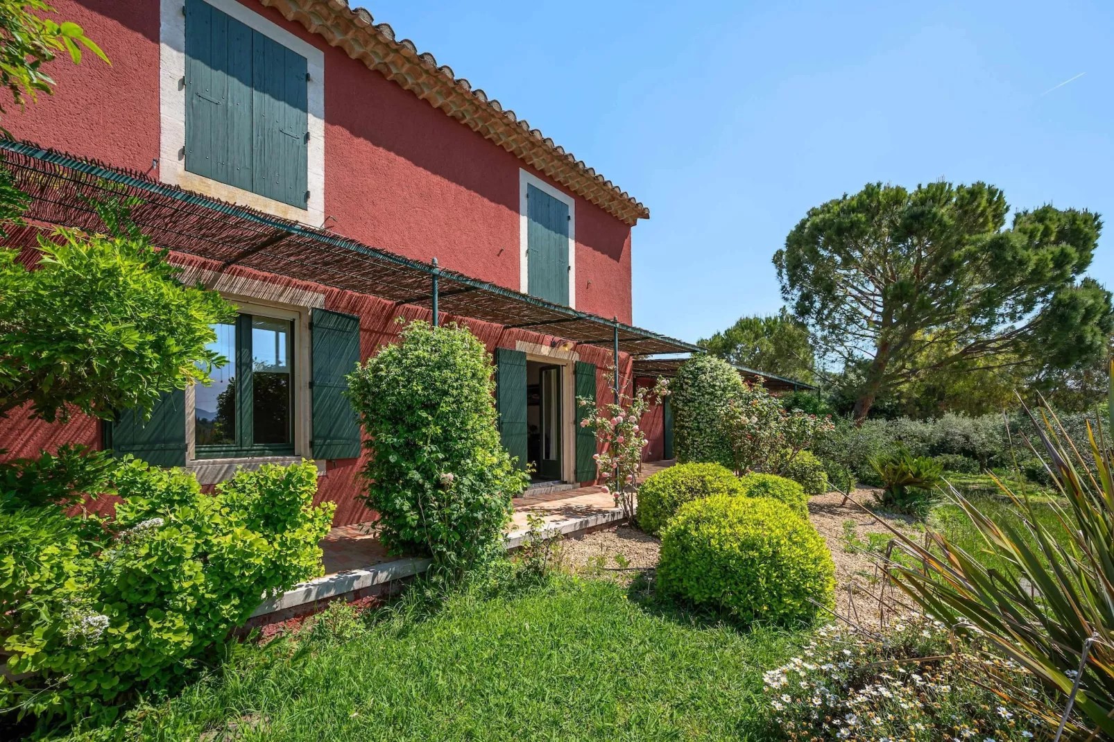 Le Mas Elaïa  votre havre familial avec piscine privée