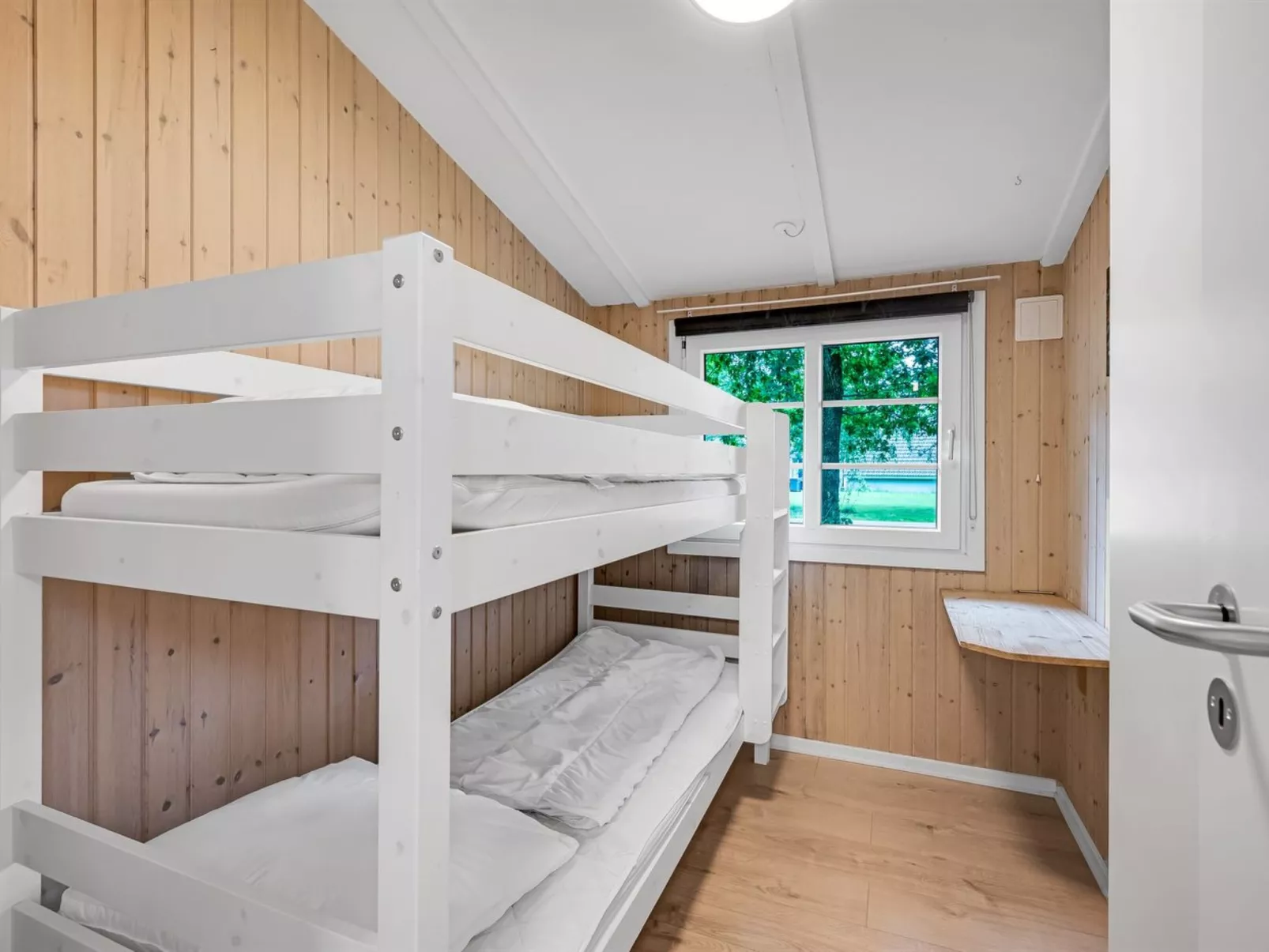 "Mena" - 10km from the sea-Binnen